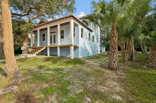 383 Georgia Ave, Crystal Beach, FL 34681 - Photo 7