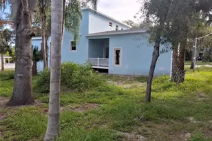 383 Georgia Ave, Crystal Beach, FL 34681 - Photo 59