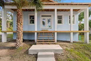 383 Georgia Ave, Crystal Beach, FL 34681 - Photo 17