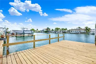 411 Palm Island NE, Clearwater Beach, FL 33767 - Photo 21