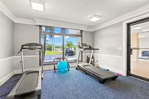7100 Sunshine Skyway Ln S, Saint Petersburg, FL 33711 - Photo 45