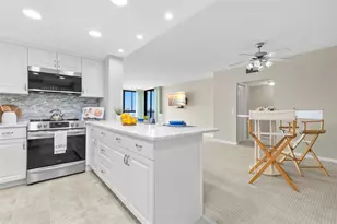 7100 Sunshine Skyway Ln S, Saint Petersburg, FL 33711 - Photo 7