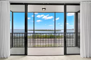 7100 Sunshine Skyway Ln S, Saint Petersburg, FL 33711 - Photo 15