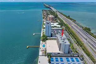 7100 Sunshine Skyway Ln S, Saint Petersburg, FL 33711 - Photo 37