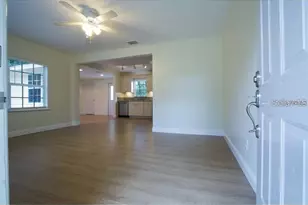 908 W Ohio Ave, Tampa, FL 33603 - Photo 9
