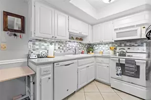 1227 Queen Anne Dr, Palm Harbor, FL 34684 - Photo 7