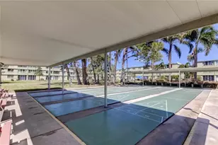 4890 Bay St NE, Saint Petersburg, FL 33703 - Photo 3