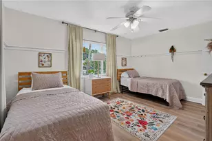 6550 Renaldo Way S, Saint Petersburg, FL 33707 - Photo 23