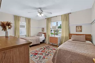 6550 Renaldo Way S, Saint Petersburg, FL 33707 - Photo 25