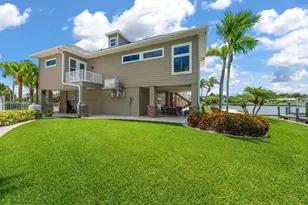 226 Poinciana Ln, Largo, FL 33770 - Photo 71