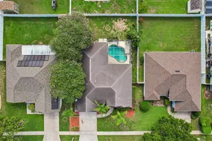 2302 Towering Oaks Cir, Seffner, FL 33584 - Photo 41