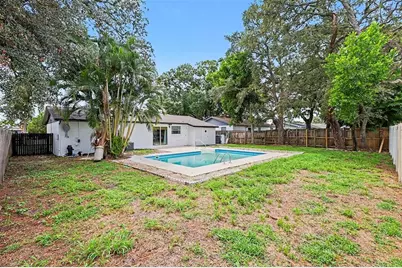 8253 Greenleaf Circle, Tampa, FL 33615 - Photo 21
