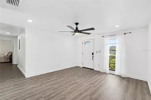 8253 Greenleaf Cir, Tampa, FL 33615 - Photo 5
