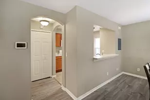 7127 Waterside Dr, Tampa, FL 33617 - Photo 23