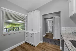 1686 Seascape Cir, Tarpon Springs, FL 34689 - Photo 9