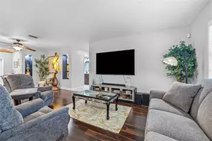 894 Joan St, Dunedin, FL 34698 - Photo 5