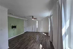 6001 Cedar St NE, Saint Petersburg, FL 33703 - Photo 9