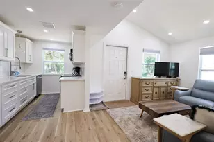 4501 70th St N, Saint Petersburg, FL 33709 - Photo 5