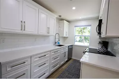 4501 70th Street N, Saint Petersburg, FL 33709 - Photo 13