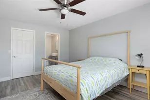 3281 38th Way S, Saint Petersburg, FL 33711 - Photo 13