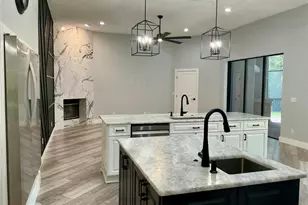 126 Old Oak Cir, Palm Harbor, FL 34683 - Photo 3