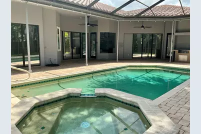 126 Old Oak Circle, Palm Harbor, FL 34683 - Photo 5