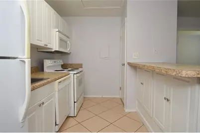 1400 Gandy Boulevard N #607, Saint Petersburg, FL 33702 - Photo 9