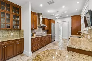 800 S Packwood Ave, Tampa, FL 33606 - Photo 17