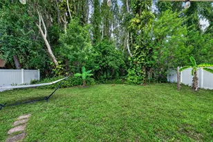 9 Freshwater Dr, Palm Harbor, FL 34684 - Photo 5