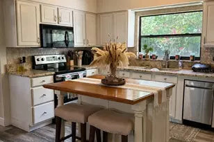 2220 Norman Dr, Clearwater, FL 33765 - Photo 9