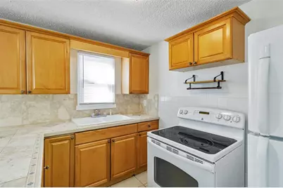 809 Illinois Avenue, Palm Harbor, FL 34683 - Photo 5