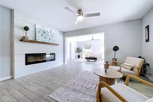 7960 2nd St N, Saint Petersburg, FL 33702 - Photo 3