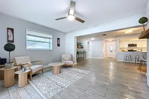 7960 2nd St N, Saint Petersburg, FL 33702 - Photo 13