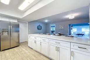 7960 2nd St N, Saint Petersburg, FL 33702 - Photo 9