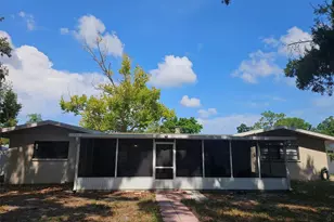 1417 27th St W, Bradenton, FL 34205 - Photo 3