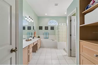 10111 Kingshyre Way, Tampa, FL 33647 - Photo 25