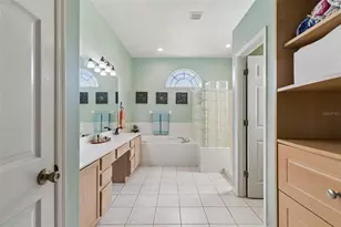 10111 Kingshyre Way, Tampa, FL 33647 - Photo 25