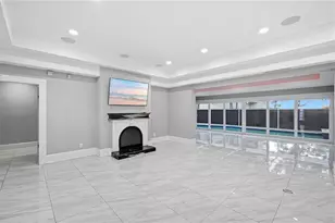 2418 W Palm Dr, Tampa, FL 33629 - Photo 5