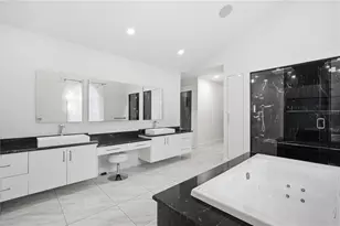 2418 W Palm Dr, Tampa, FL 33629 - Photo 29