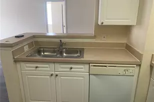 18001 Richmond Pl Dr, Tampa, FL 33647 - Photo 3