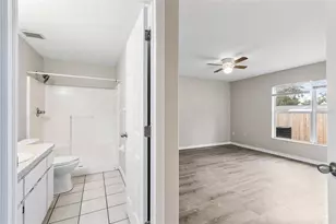 37210 Grassy Hill Ln, Dade City, FL 33525 - Photo 17