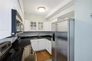 31 Island Way, Clearwater, FL 33767 - Photo 15