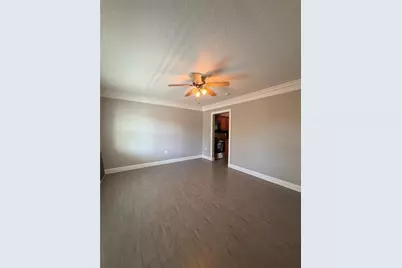 1921 Dr Martin Luther King Jr Street N #C5, Saint Petersburg, FL 33704 - Photo 3