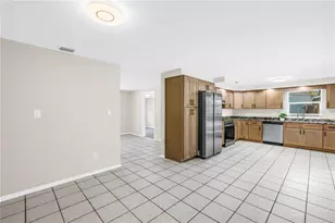 10920 111th St, Largo, FL 33778 - Photo 7