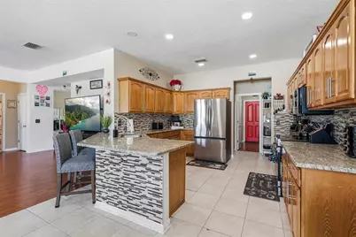 5213 Prairie View Way, Wesley Chapel, FL 33545 - Photo 3