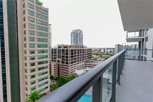 275 1st Ave S, Saint Petersburg, FL 33701 - Photo 15