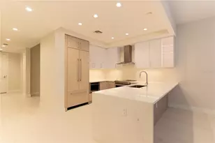 275 1st Ave S, Saint Petersburg, FL 33701 - Photo 9