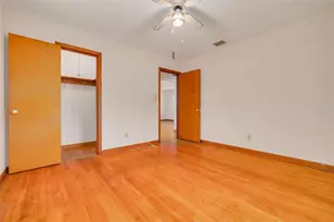 869 53rd Ave S, Saint Petersburg, FL 33705 - Photo 11