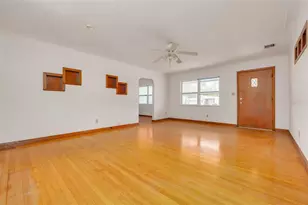 869 53rd Ave S, Saint Petersburg, FL 33705 - Photo 3