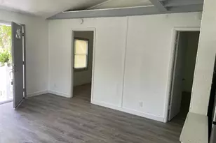 1812 E Okaloosa Ave, Tampa, FL 33604 - Photo 9